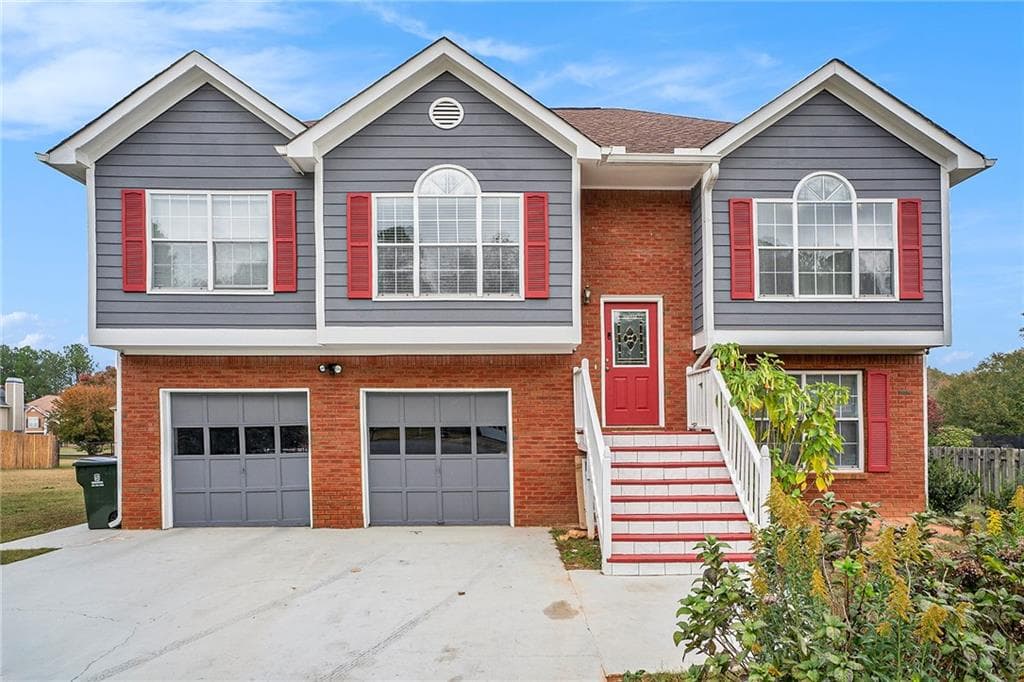 5 bedroom, 3 bathroom, 1,657 sq ft single family residence sold at 2763 Old Barn Trail, Powder Springs, GA 30127