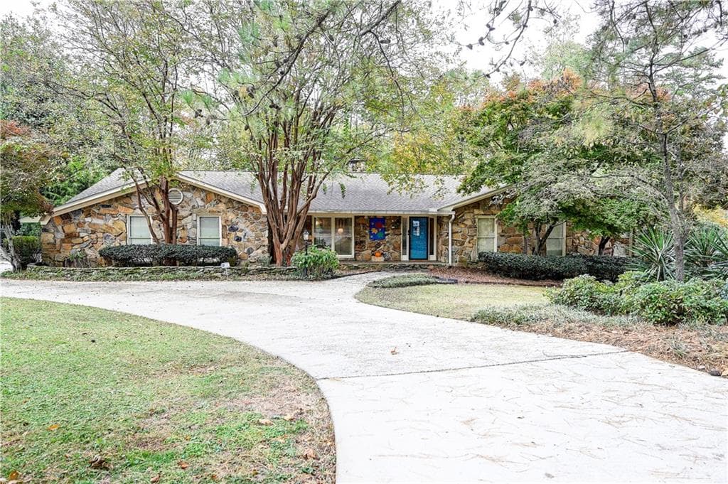 111 Cherry Hill Circle, Calhoun, GA 30701 — most recent listing photo
