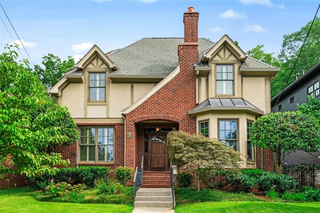 3 bedroom, 4 bathroom single family residence sold at 2516 Alston Drive, Atlanta, GA 30317