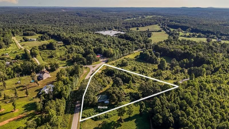 5 bedroom, 1 bathroom single family residence sold at 2164 Five Points Road, Waco, GA 30182