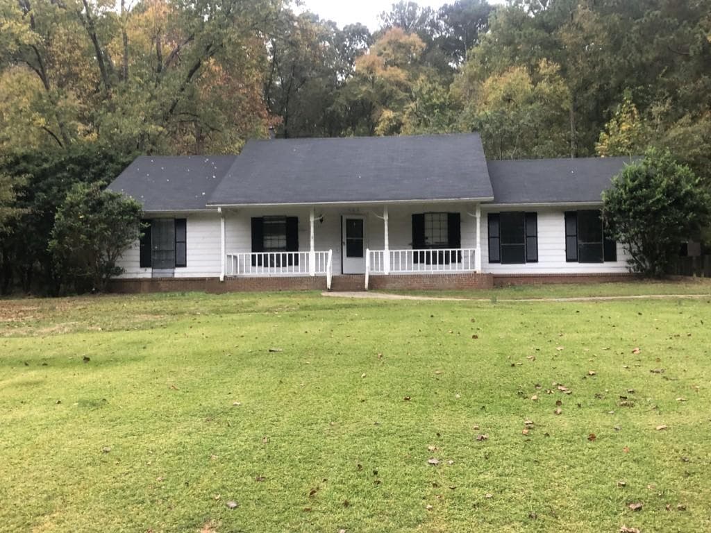 3 bedroom, 2 bathroom, 1,554 sq ft single family residence sold at 134 Carrollwood Drive, Fayetteville, GA 30215