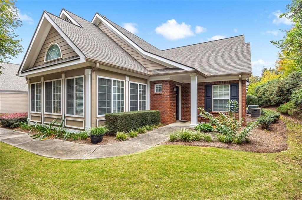 2 bedroom, 2 bathroom condominium sold at 2304 SWEET APPLE Circle, Alpharetta, GA 30004