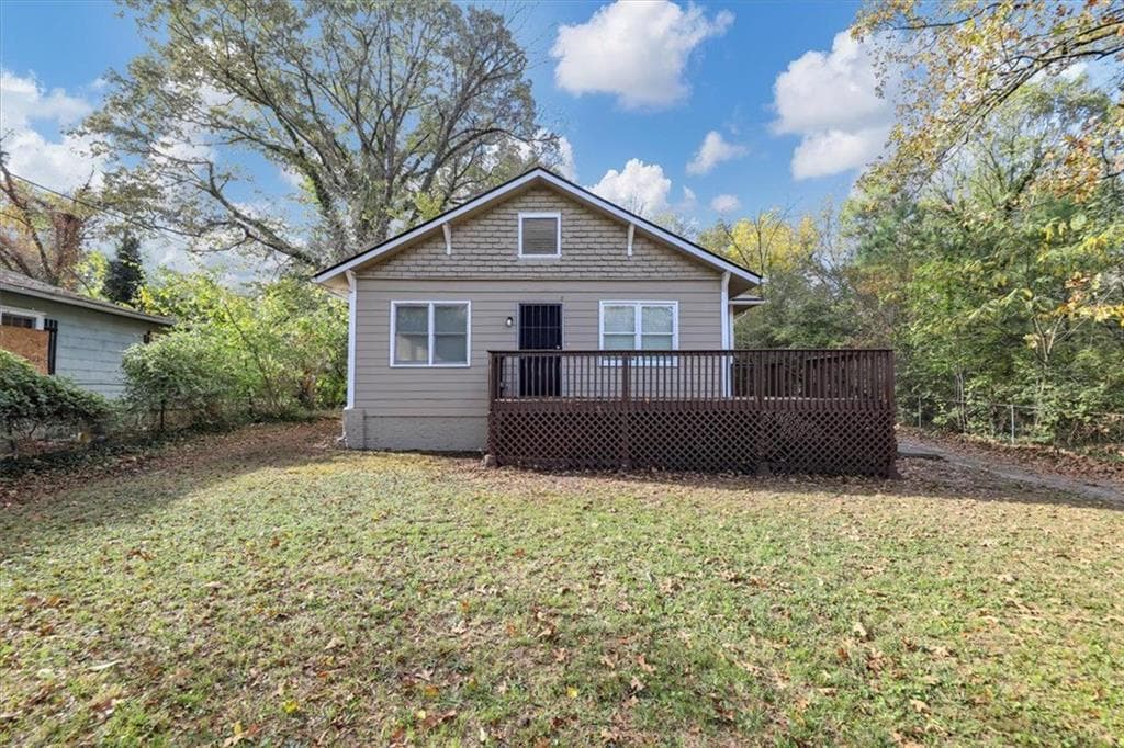3 bedroom, 2 bathroom single family residence sold at 15 JOHNSON Road, Atlanta, GA 30318
