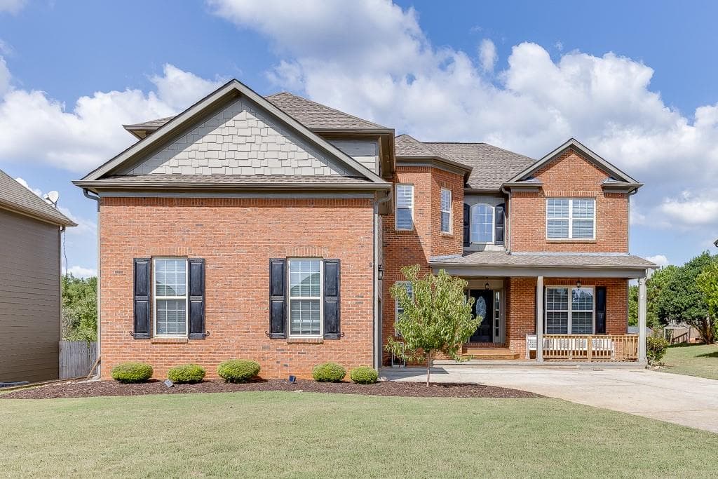 7 bedroom, 5 bathroom single family residence sold at 1059 Amber Waves Avenue, Hoschton, GA 30548