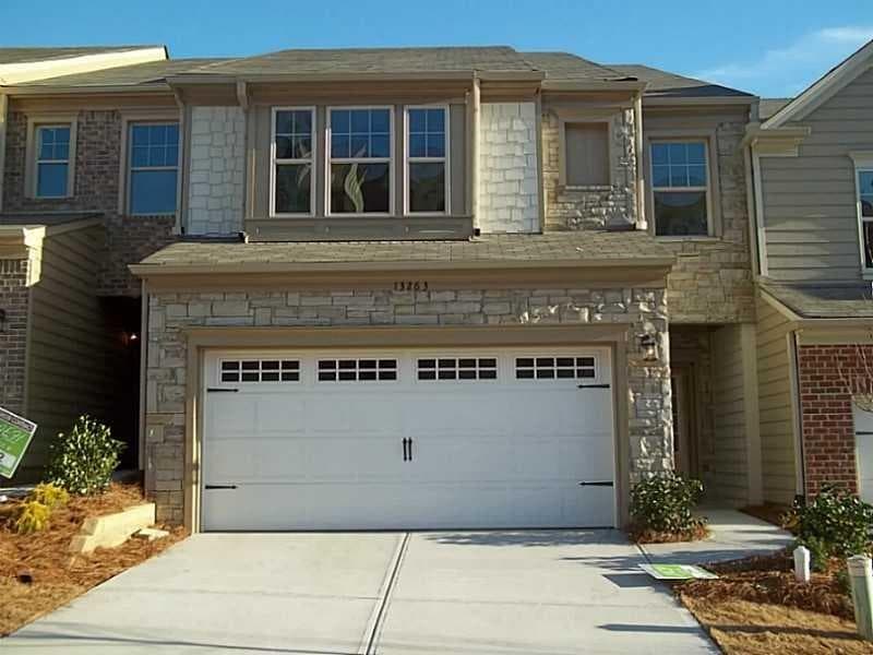 4 bedroom, 3 bathroom, 2,212 sq ft townhouse sold at 13263 Kemper Road, Alpharetta, GA 30004