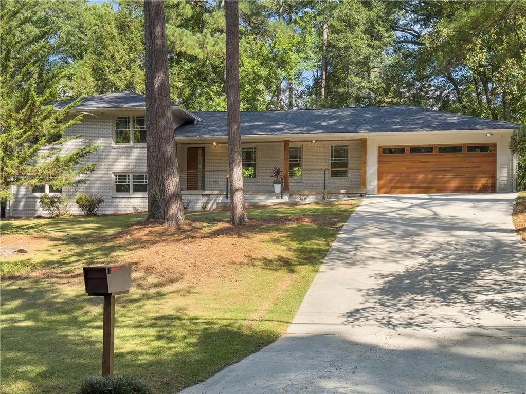 5 bedroom, 5 bathroom single family residence sold at 2375 Sherbrooke Drive, Atlanta, GA 30345