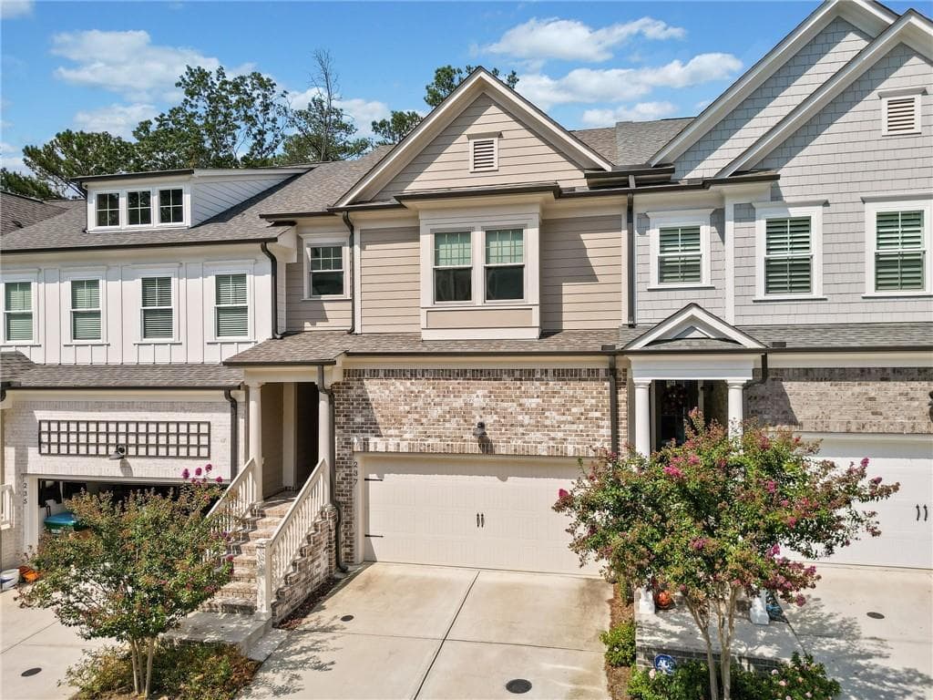 3 bedroom, 4 bathroom, 2,741 sq ft townhouse sold at 237 Retreat Lane, Canton, GA 30114