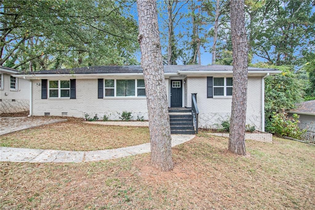 3 bedroom, 2 bathroom, 1,354 sq ft single family residence sold at 1376 David Circle, Decatur, GA 30032