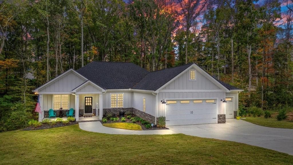 4 bedroom, 4 bathroom, 3,716 sq ft single family residence sold at 42 Weatherbrooke Lane, Dallas, GA 30157