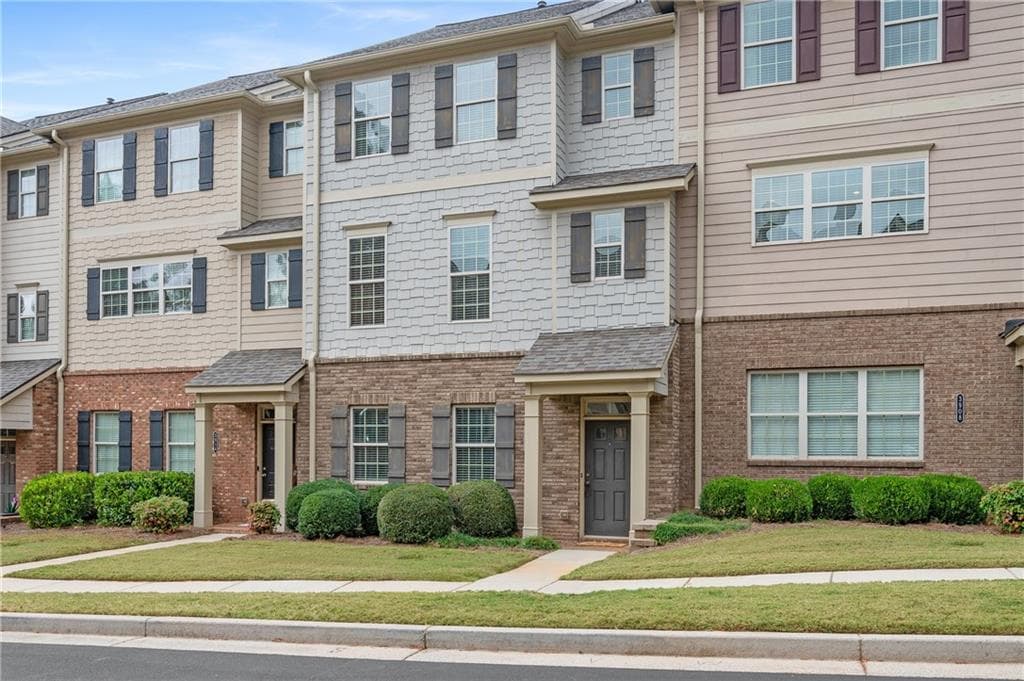 4 bedroom, 4 bathroom, 2,406 sq ft townhouse sold at 3910 High Dove Way, Smyrna, GA 30082