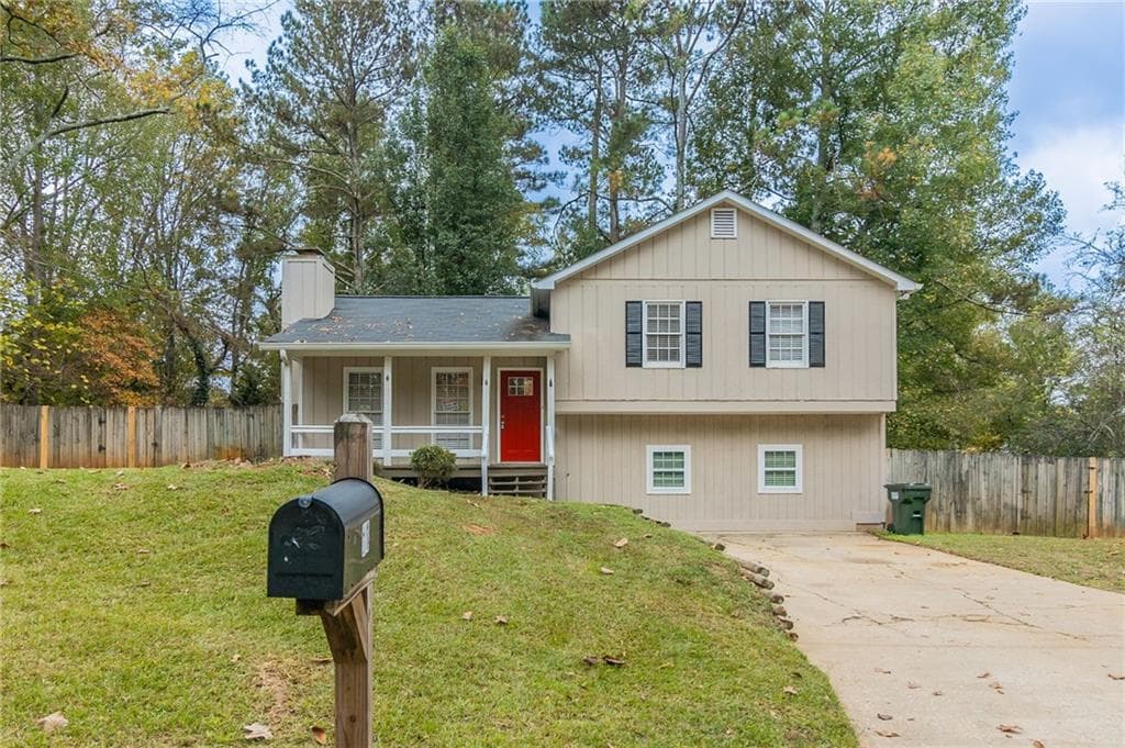 5 bedroom, 2 bathroom single family residence sold at 61 Hardy Circle, Dallas, GA 30157