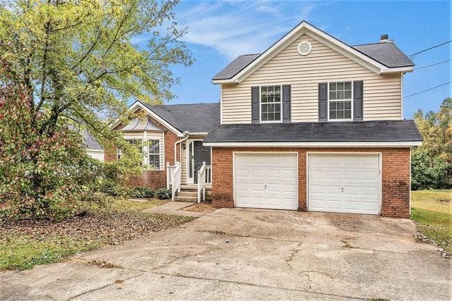 3 bedroom, 3 bathroom, 1,309 sq ft single family residence sold at 2010 Briar Ridge Way, Atlanta, GA 30331