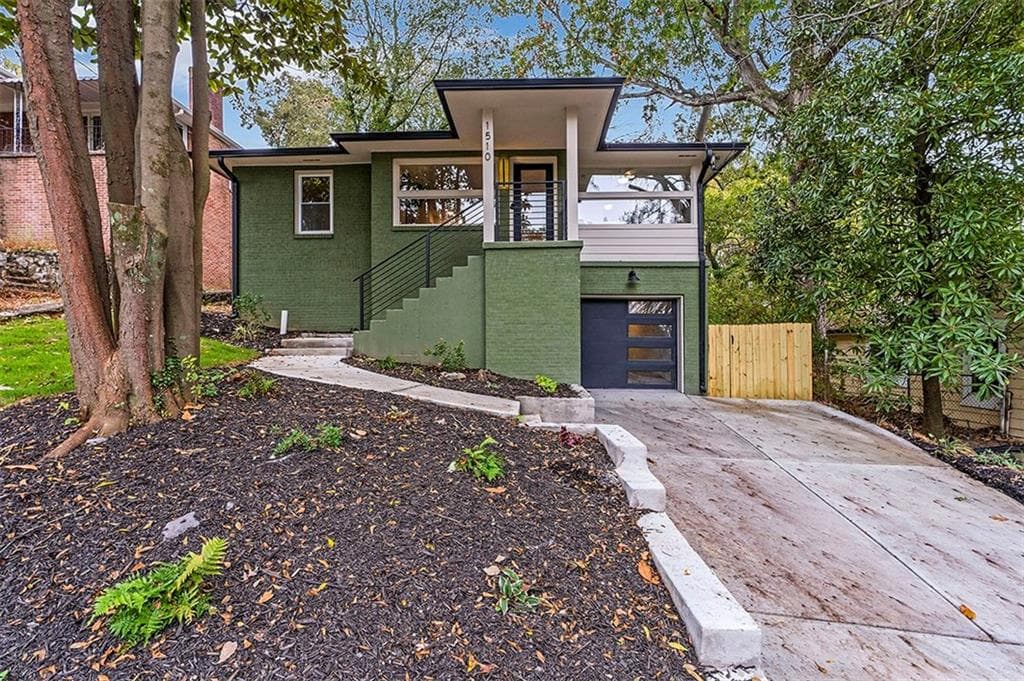4 bedroom, 3 bathroom, 2,128 sq ft single family residence sold at 1510 Ezra Church Drive, Atlanta, GA 30314