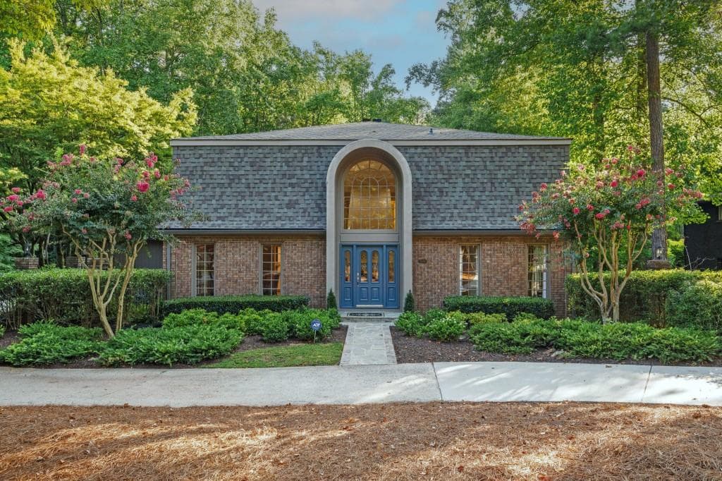 5 bedroom, 5 bathroom, 3,537 sq ft single family residence sold at 8145 Winged Foot Drive, Atlanta, GA 30350