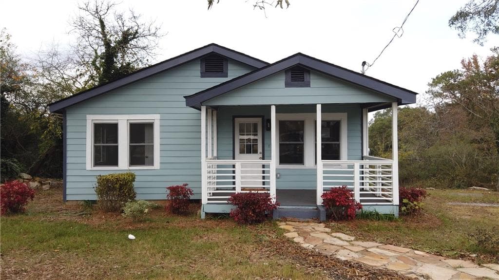 3 bedroom, 2 bathroom, 784 sq ft single family residence sold at 6149 E Strickland Street, Douglasville, GA 30134