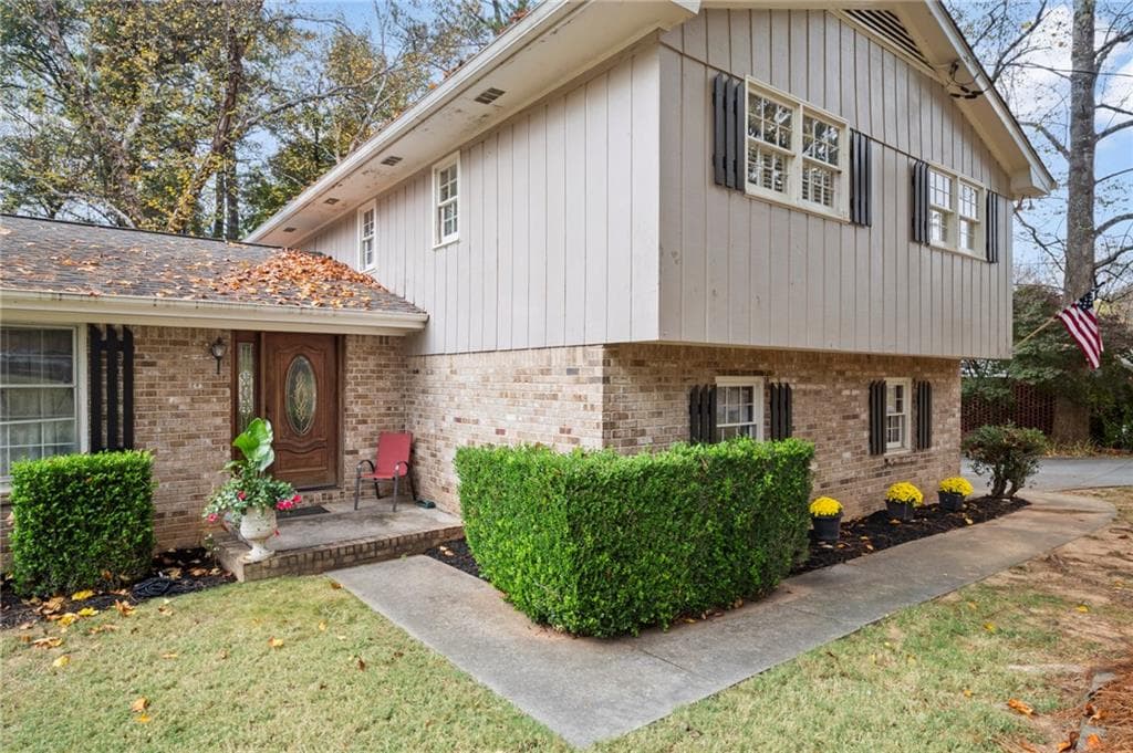 4 bedroom, 3 bathroom, 2,216 sq ft single family residence sold at 3937 Locklear Way, Atlanta, GA 30360