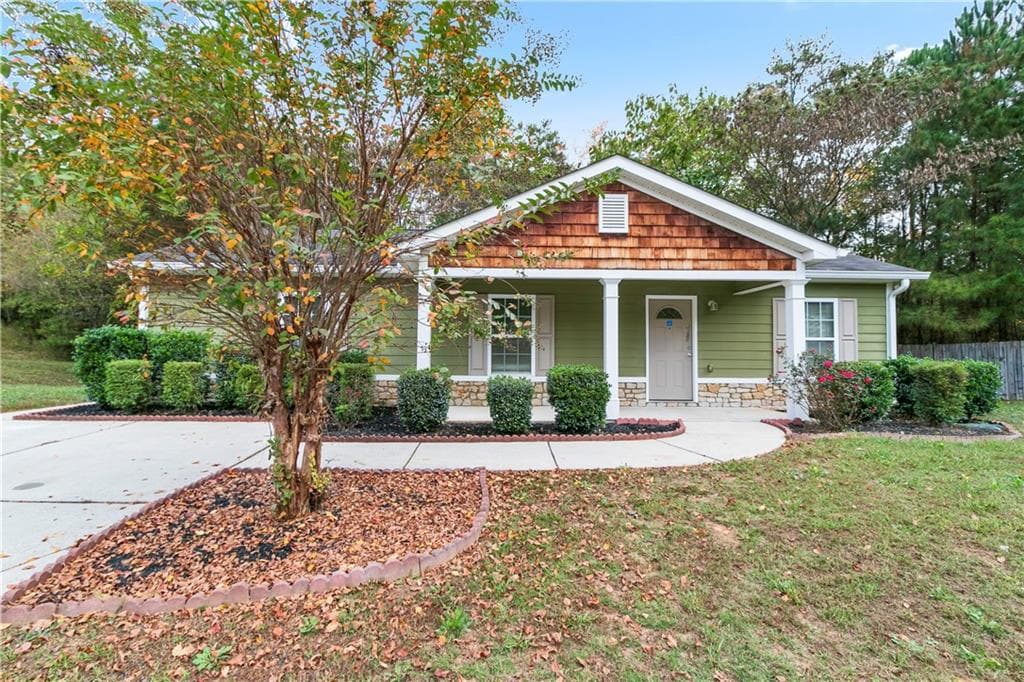 3 bedroom, 2 bathroom single family residence sold at 6956 Satterlee Woods Lane, Austell, GA 30168