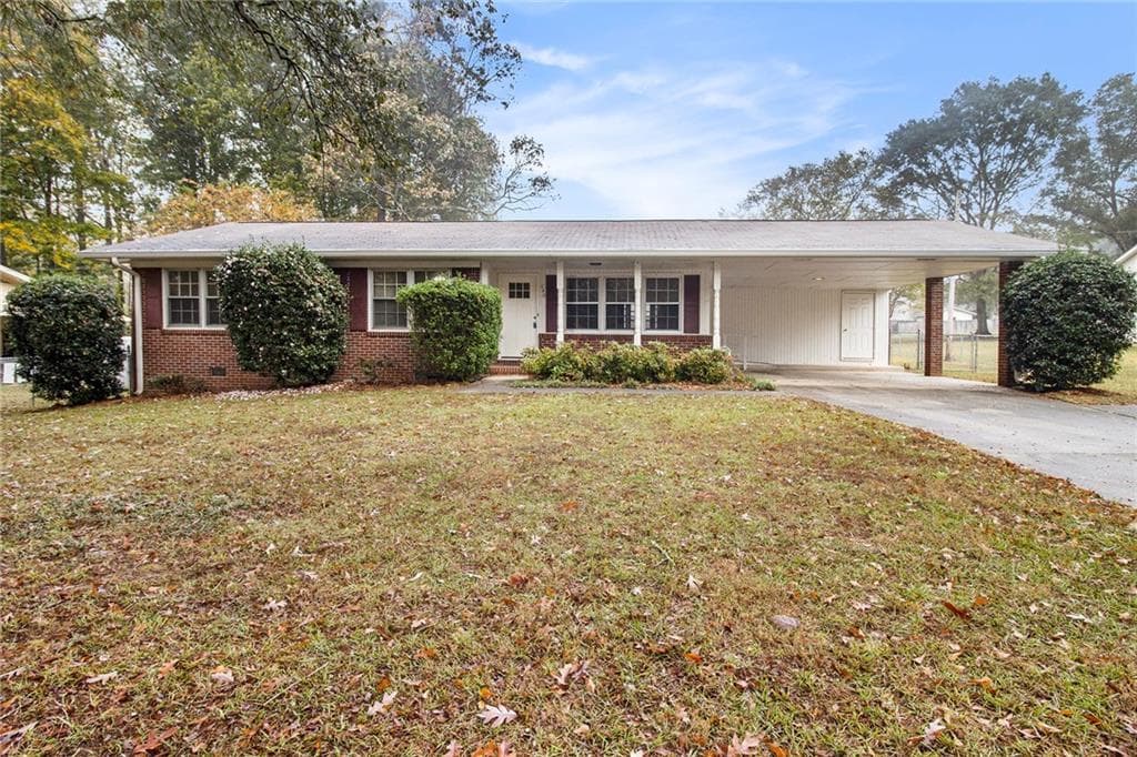 140 Honeysuckle Lane, Fayetteville, GA 30214 — most recent listing photo