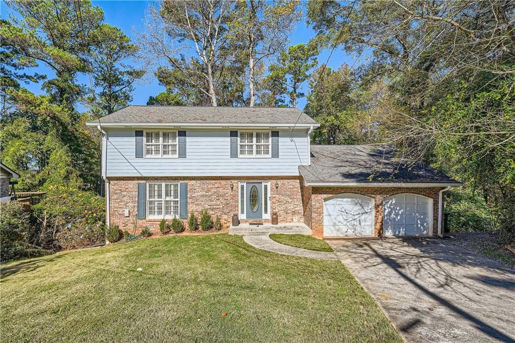 4 bedroom, 3 bathroom, 3,712 sq ft single family residence sold at 2958 Applewood Court, Atlanta, GA 30345
