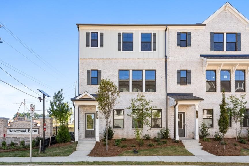 3 bedroom, 4 bathroom townhouse sold at 263 Wilder Ridge Way, Lawrenceville, GA 30044