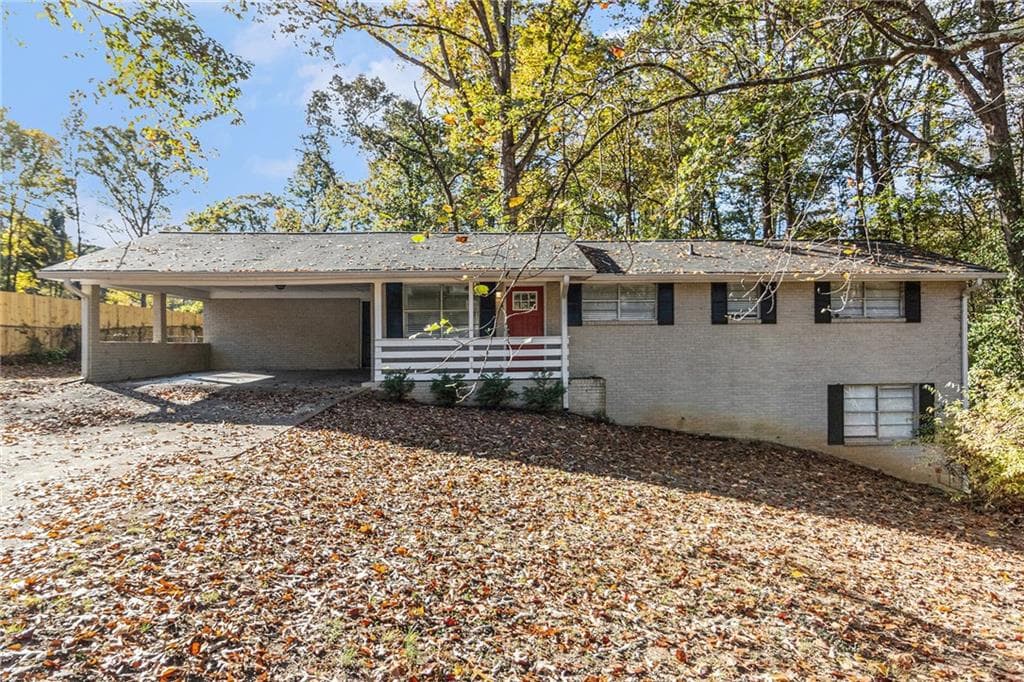 3 bedroom, 2 bathroom, 2,368 sq ft single family residence sold at 6236 Pebble Drive, Douglasville, GA 30135