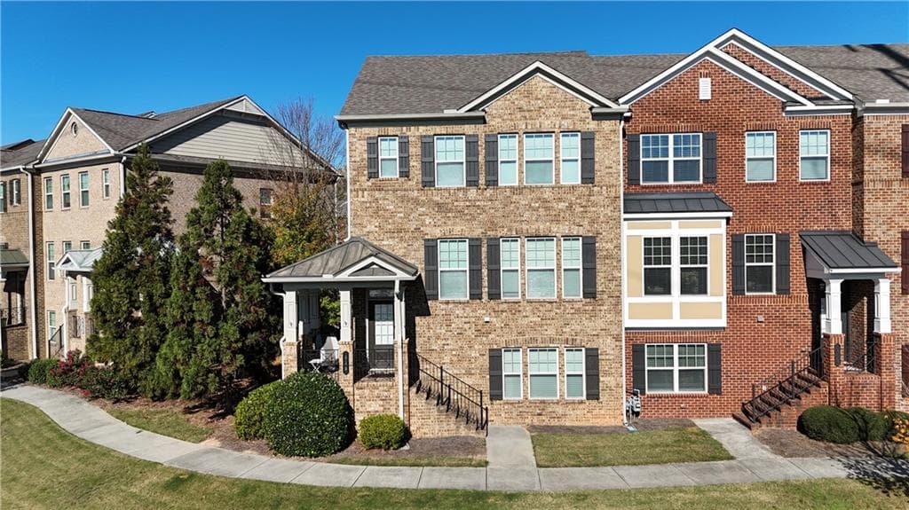 639 Greencrest Lane, Alpharetta, GA 30004 — most recent listing photo