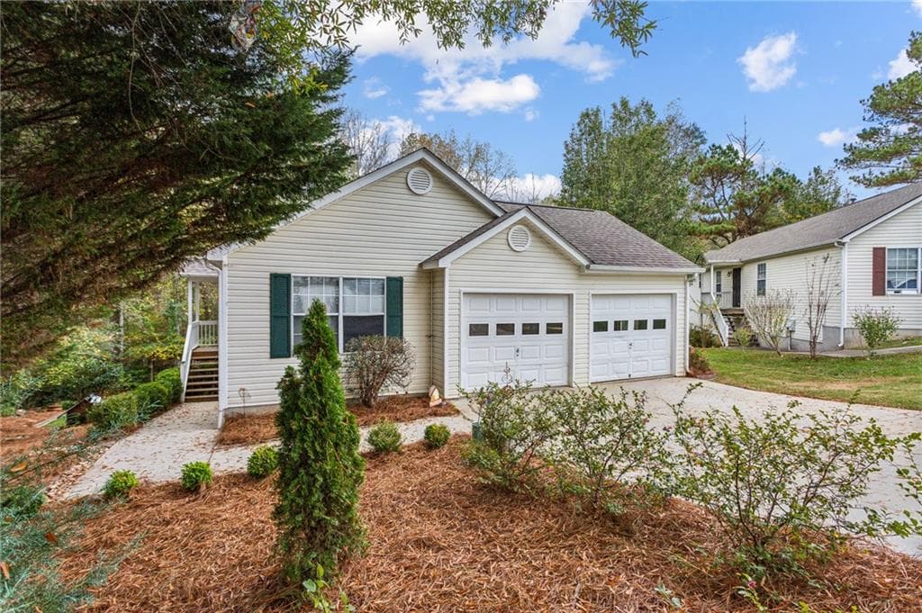 3 bedroom, 2 bathroom, 1,232 sq ft single family residence sold at 1499 Waterton Trail, Douglasville, GA 30134