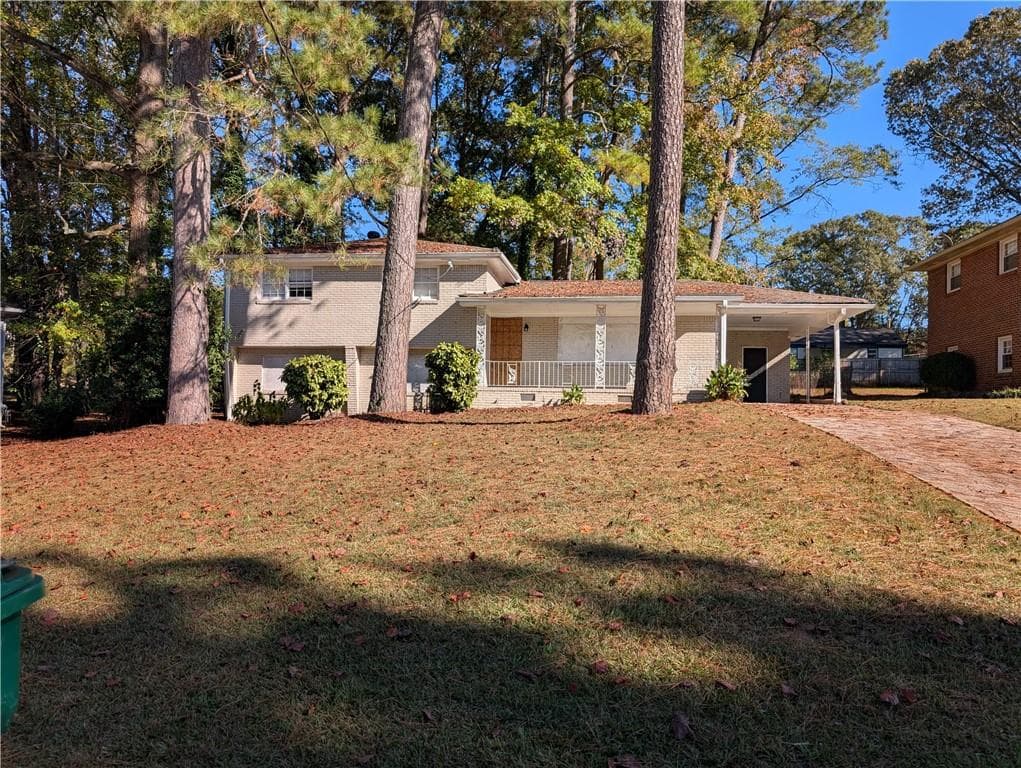 5 bedroom, 3 bathroom single family residence sold at 2352 Glendale Drive, Decatur, GA 30032