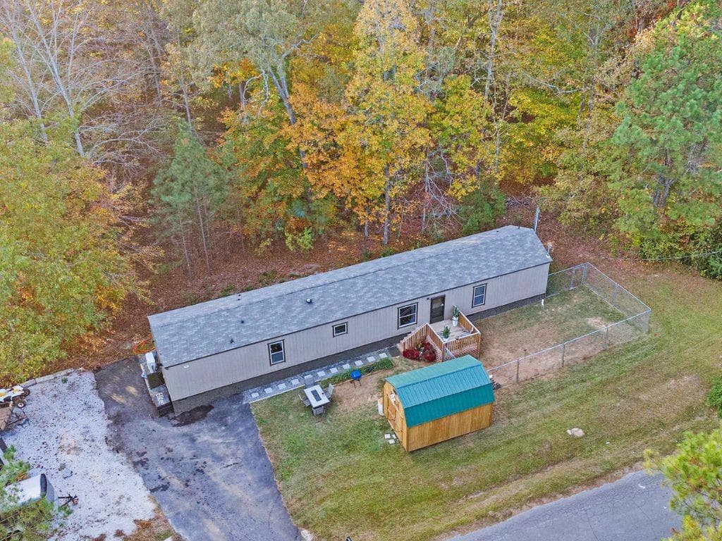 4921 Pickys Hollow, Acworth, GA 30102 — most recent listing photo
