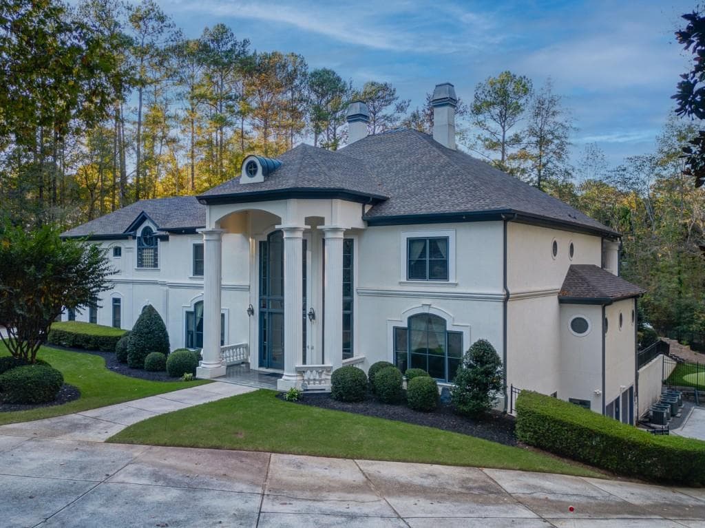 6 bedroom, 8 bathroom, 12,217 sq ft single family residence sold at 1 Cascade Pointe Drive, Atlanta, GA 30331