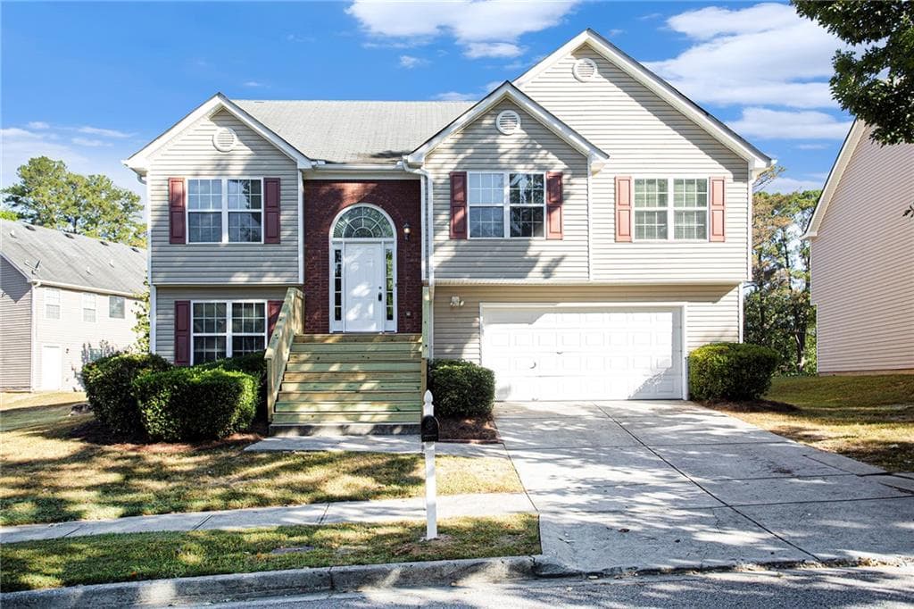 4420 Flat Stone Drive, Snellville, GA 30039 — most recent listing photo