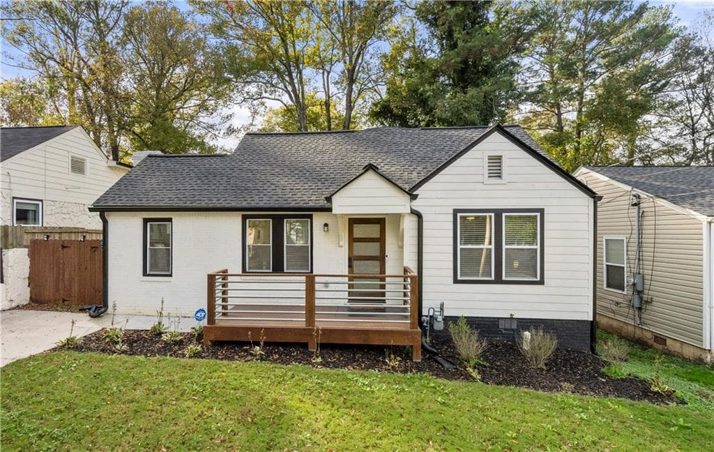 3 bedroom, 2 bathroom, 1,540 sq ft single family residence sold at 1417 Lockwood Drive, Atlanta, GA 30311