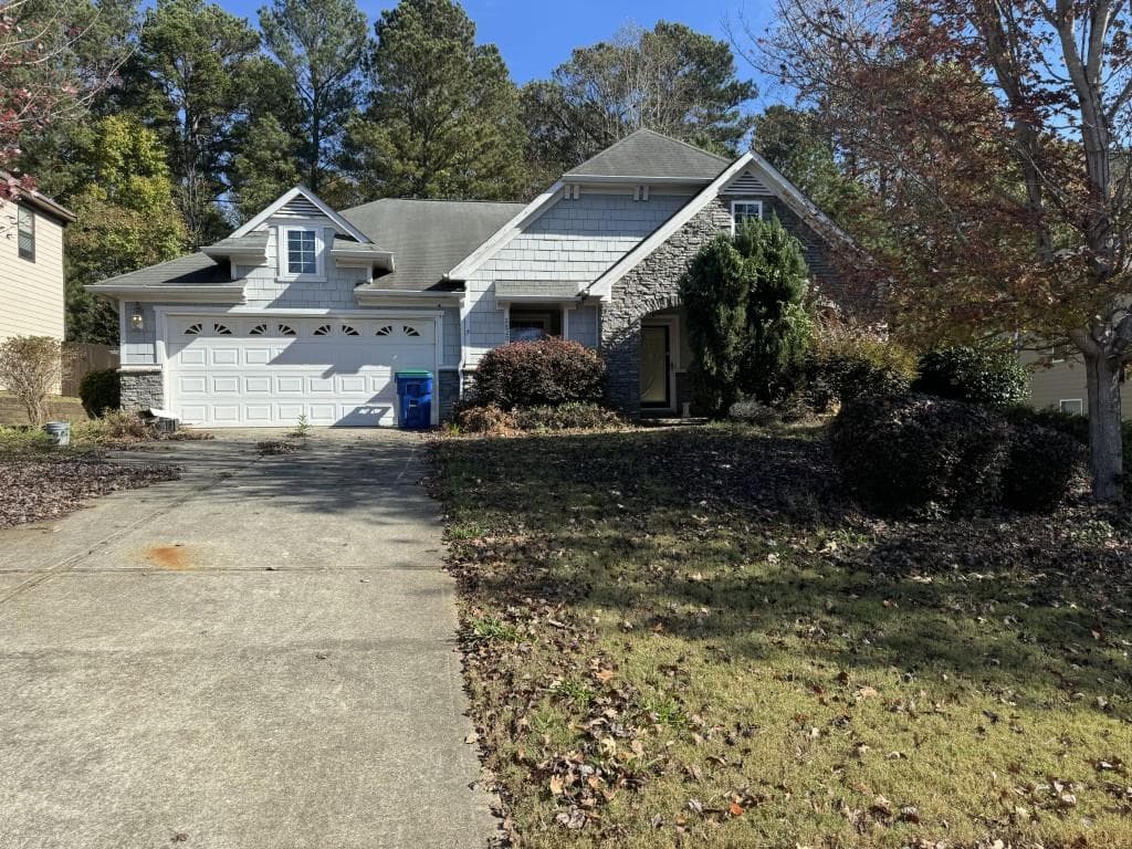 4 bedroom, 2 bathroom single family residence sold at 2820 Brookford Lane, Atlanta, GA 30331