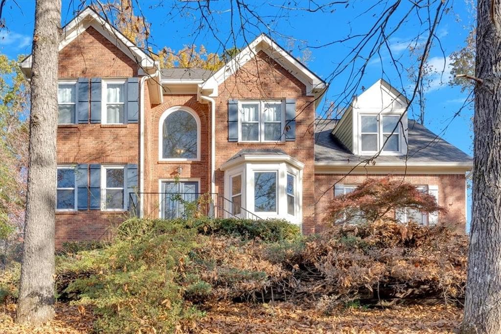 6 bedroom, 4 bathroom, 3,026 sq ft single family residence sold at 369 GREYCOAT Bluff, Marietta, GA 30064