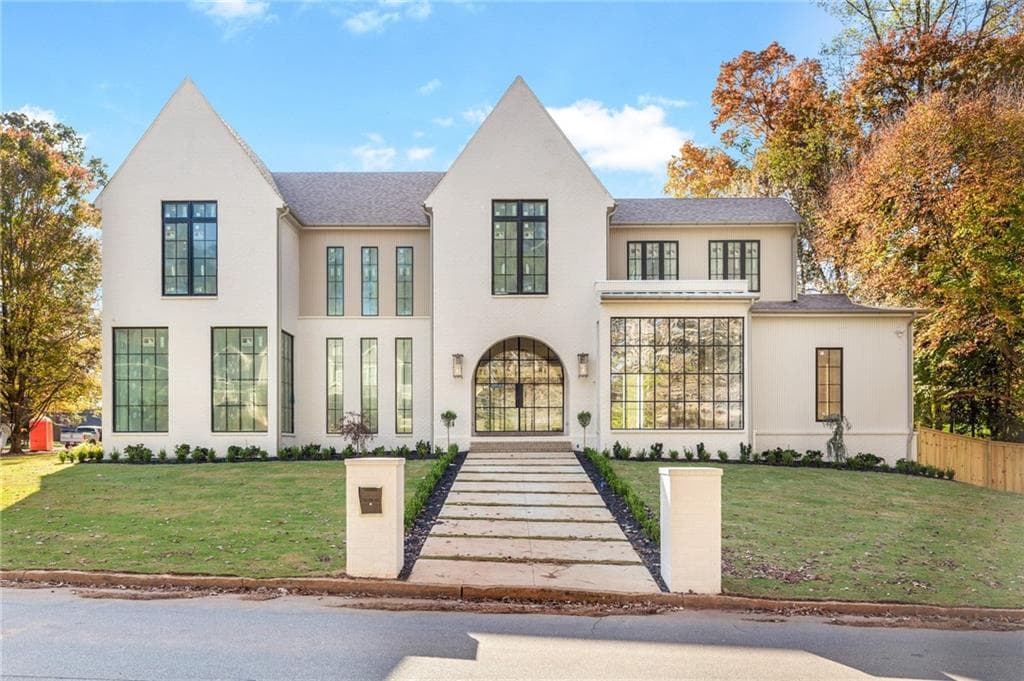5 bedroom, 6 bathroom single family residence sold at 3152 Woodrow Way, Brookhaven, GA 30319
