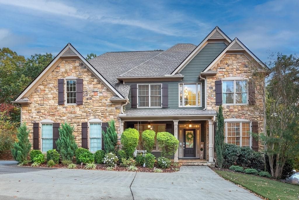 5 bedroom, 4 bathroom, 4,304 sq ft single family residence sold at 211 Crescent Moon Way, Canton, GA 30114