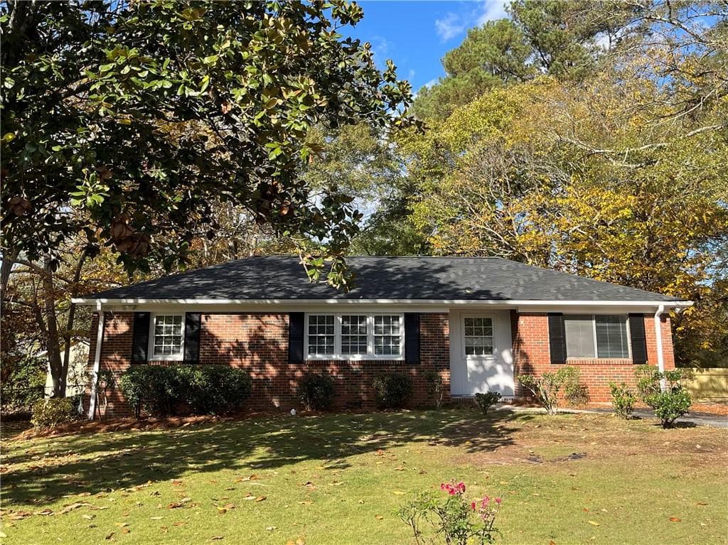 3 bedroom, 1 bathroom, 1,125 sq ft single family residence sold at 2841 Ivanhoe Lane, Smyrna, GA 30082