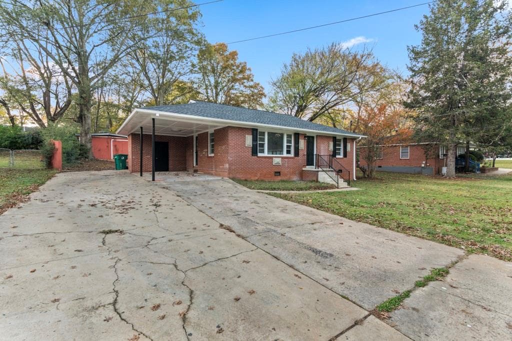 3 bedroom, 1 bathroom, 988 sq ft single family residence sold at 2160 Fairfield Street, Smyrna, GA 30080