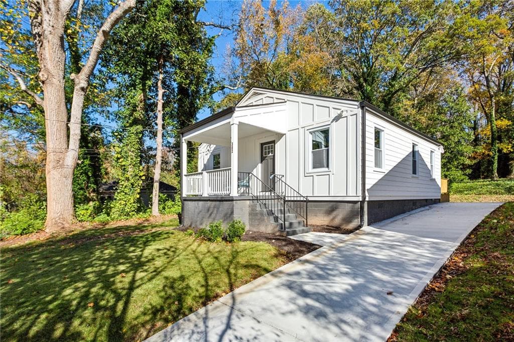 2 bedroom, 1 bathroom, 960 sq ft single family residence sold at 362 Enota Place, Atlanta, GA 30310