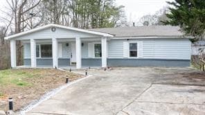 3 bedroom, 3 bathroom single family residence sold at 2924 Delray Drive, Atlanta, GA 30318