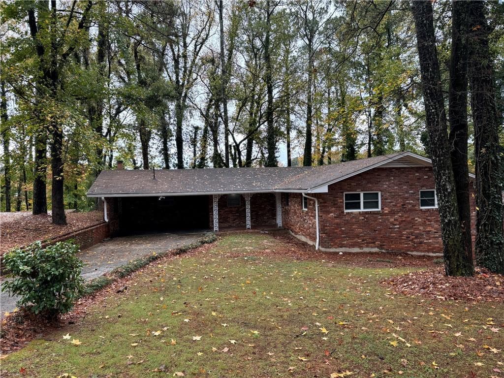 3 bedroom, 2 bathroom, 1,808 sq ft single family residence sold at 2820 Arlington Road, Atlanta, GA 30344