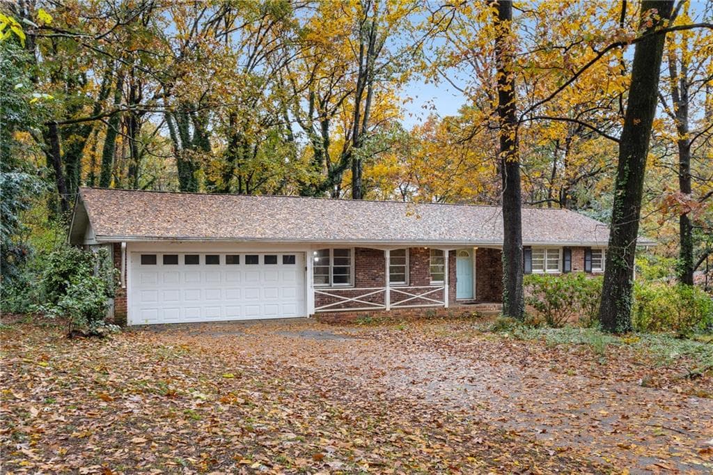3 bedroom, 2 bathroom single family residence sold at 4800 Kenilworth Drive, Stone Mountain, GA 30083