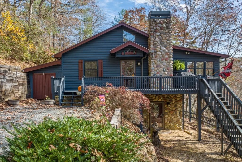 512 S Riverview Lane, Ellijay, GA 30536 — most recent listing photo