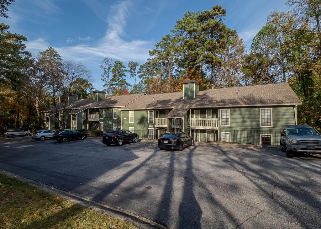 2 bedroom, 2 bathroom condominium sold at 4517 Vinings Central Trace, Atlanta, GA 30339