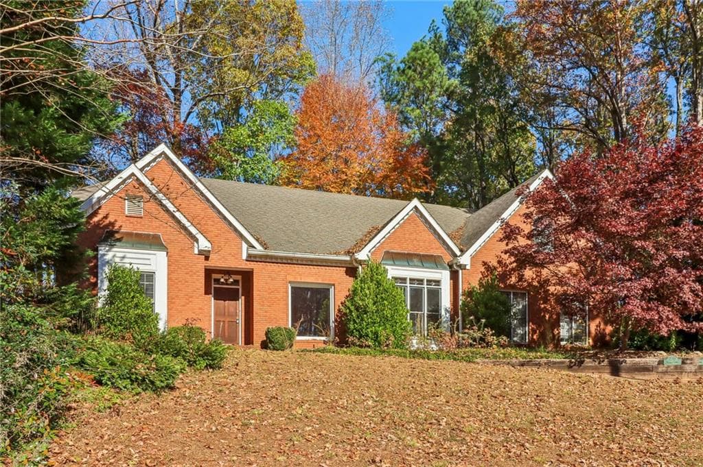 4 bedroom, 4 bathroom single family residence sold at 230 Wessex Court, Atlanta, GA 30328