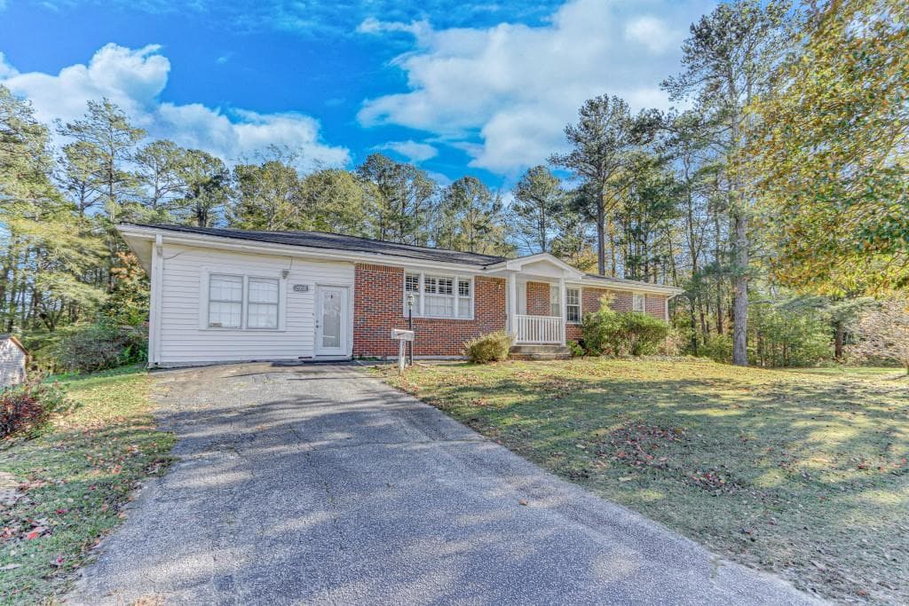 3 bedroom, 2 bathroom, 1,770 sq ft single family residence sold at 2067 Braselton Highway, Buford, GA 30518