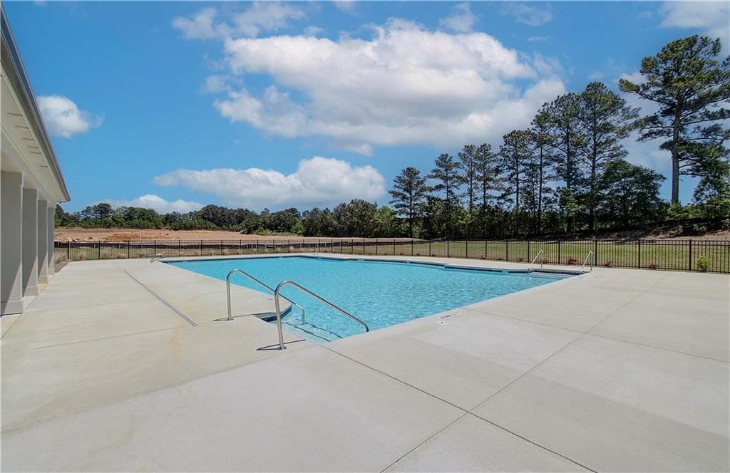 4 bedroom, 3 bathroom, 2,222 sq ft single family residence sold at 606 Somerset Court, Loganville, GA 30052