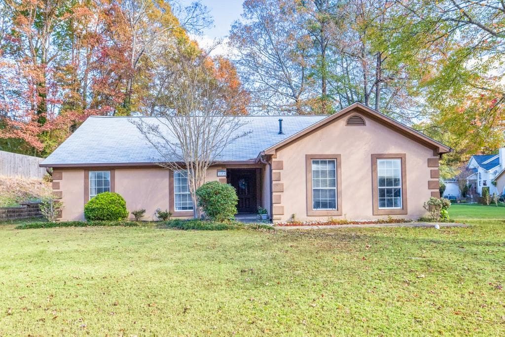 3 bedroom, 2 bathroom, 1,784 sq ft single family residence sold at 2253 Cheyenne Lane, Lawrenceville, GA 30044