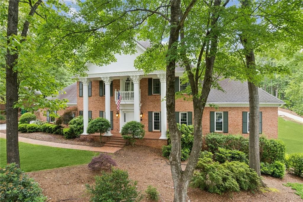 5 bedroom, 6 bathroom, 4,733 sq ft single family residence sold at 2790 Hawthorne Drive, Atlanta, GA 30345