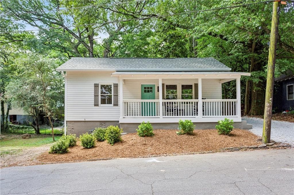 2 bedroom, 2 bathroom, 900 sq ft single family residence sold at 2498 Forrest Avenue, Atlanta, GA 30318